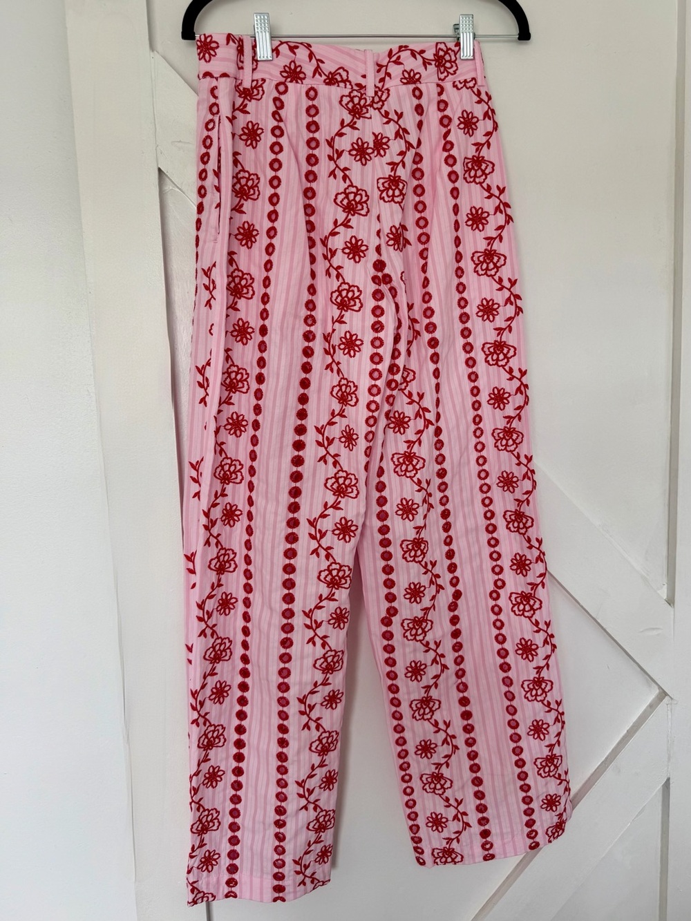 Zara Pink Wide-Leg Pants with Red Floral Stripe
